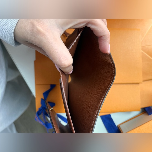 Louis Vuitton Victorine Wallet - Picture 5 of 7